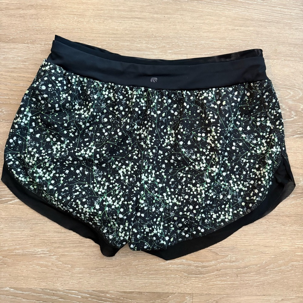 Women’s Athletic Floral Black Shorts Size L